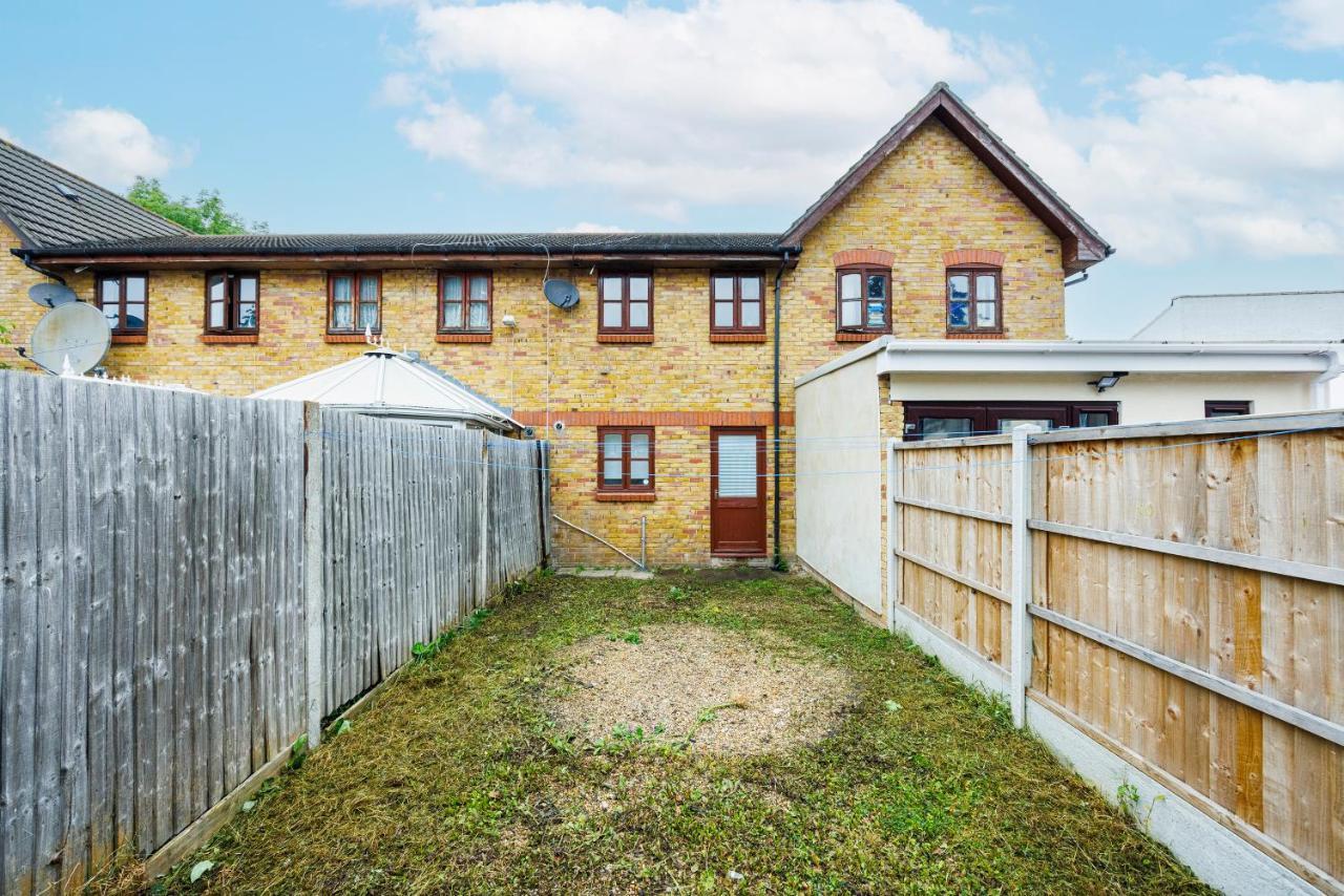 Lovely 2 Bd Hse With Parking Near Excel Londres Exterior foto
